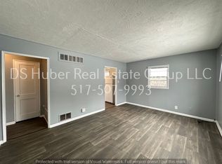 1021 Lenore Ave, Lansing, MI 48910