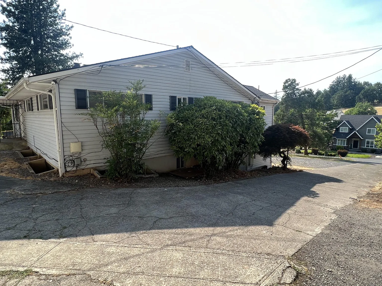 4108 NE Garden Dr — Photo 2