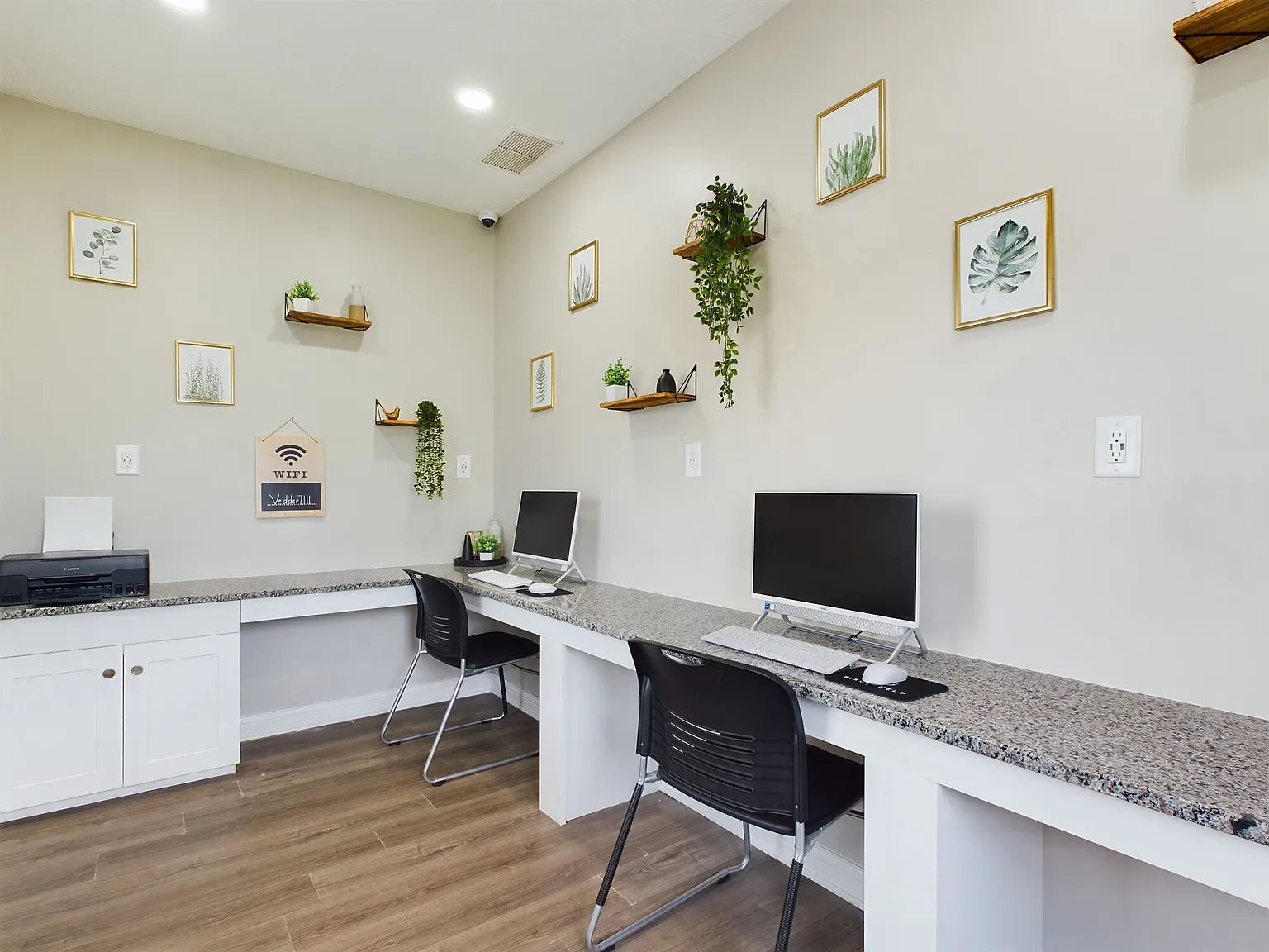 Stone Ridge Flats and Townhomes — Photo 4