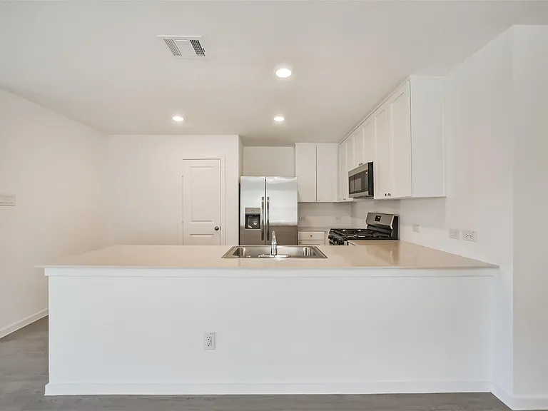648 Burlina Rd — Photo 10
