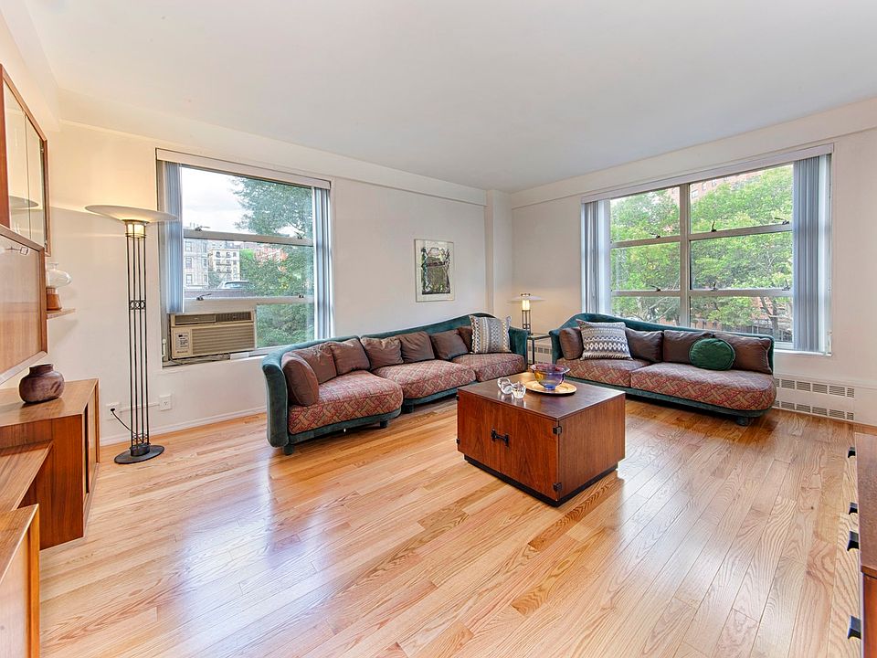 1st image of 80 La Salle St APT 3B