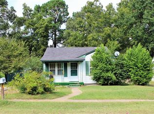 1208 W 11th St, Mount Pleasant, TX 75455