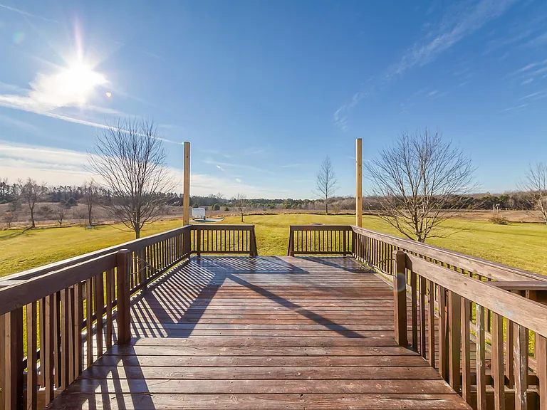 6918 Peninsula Dr NE — Photo 34