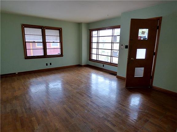 3rd image of 1119 N 8th St