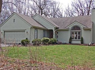 1228 Wilderness Trl, Delafield, WI 53018