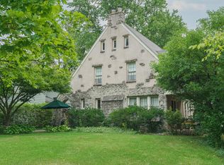 2550 Henthorn Rd, Columbus, OH 43221