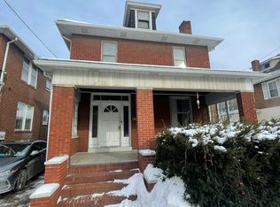 404 Crescent Ave, Ellwood City, PA 16117