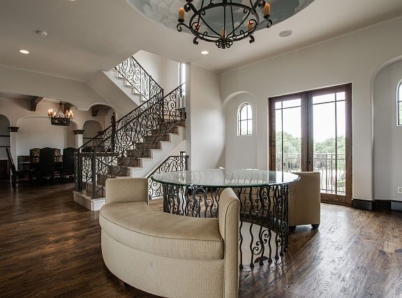 2nd image of 1713 Cottonwood Valley Cir