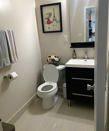 4th image of 1360 N Sandburg Ter APT 1104C