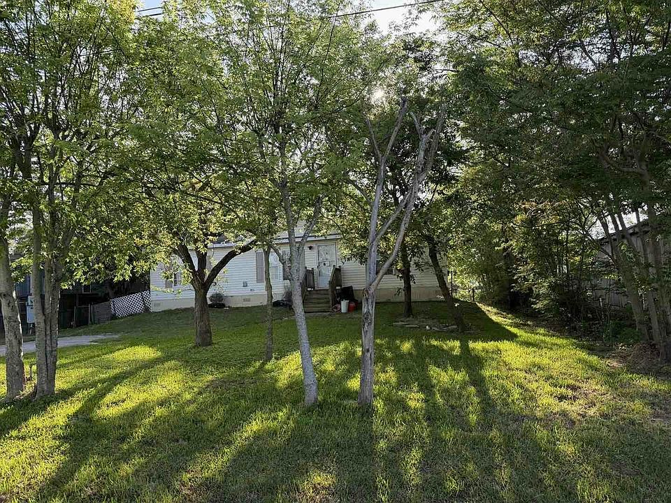 1st image of 435 8th St