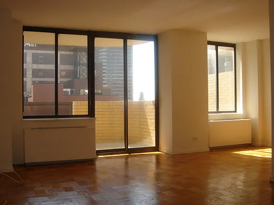 Rented by T&T Real Estate | media 19