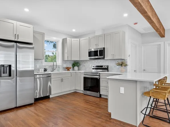 16 Woodland Rd, Wakefield, MA 01880