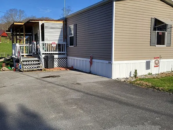 126 Jerrys Estates Dr, Marion, VA 24354