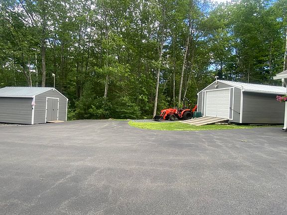 5th image of 26 Bushey Shore