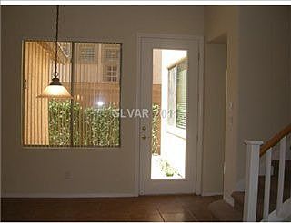 5th image of 11232 Newbury Hills Ave