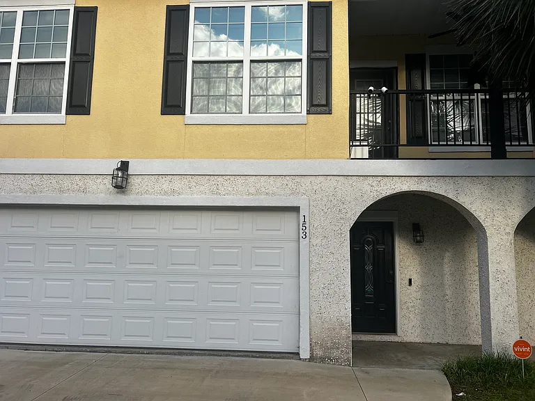 Drayton Cir — Photo 1