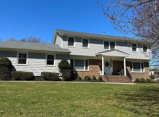 12 Copperfield Ct, Ocean, NJ 07712