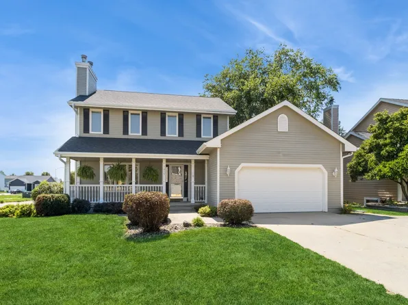 1417 E Girard Ave, Indianola, IA 50125