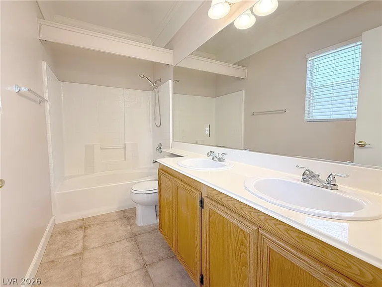 9824 Garamound Ave — Photo 18