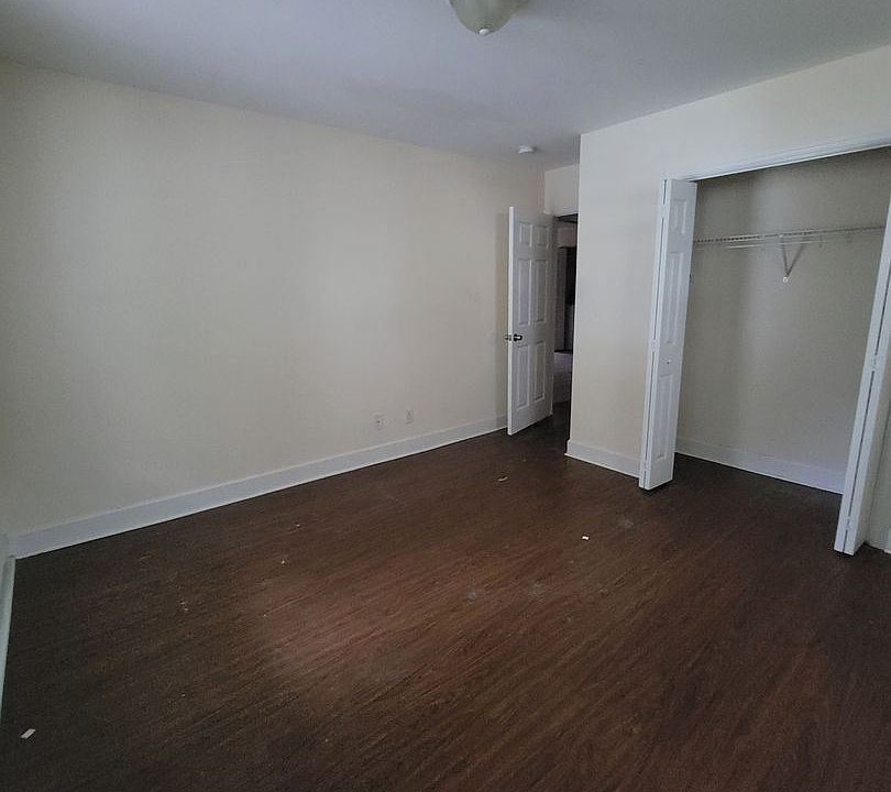 54 W 108 108 W 54th St Savannah GA Zillow