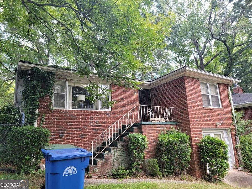 1st image of 121 Arcadia Cir NW