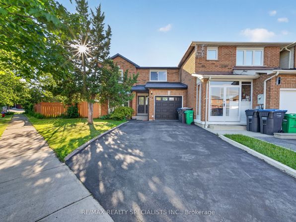 70 Tulip Dr, Brampton, ON L6Y 3W7