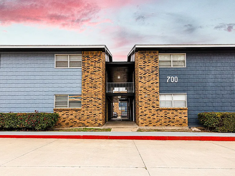 Terra Bella Apartments — Photo 31
