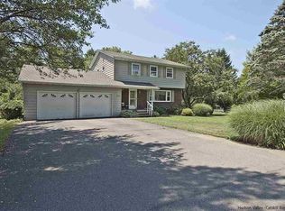 30 Snyder Cir, Stone Ridge, NY 12484