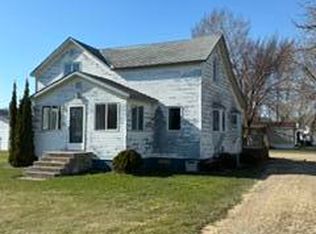 741 E 5th St, Grafton, ND 58237