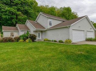 4220 Pine Dr, Rootstown, OH 44272
