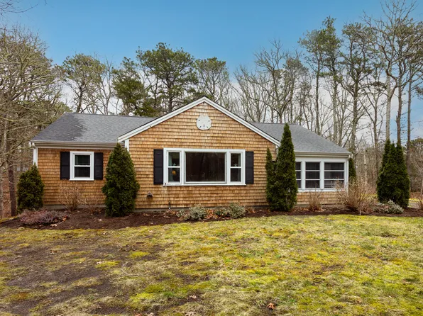 12 Quaker Lane, Brewster, MA 02631
