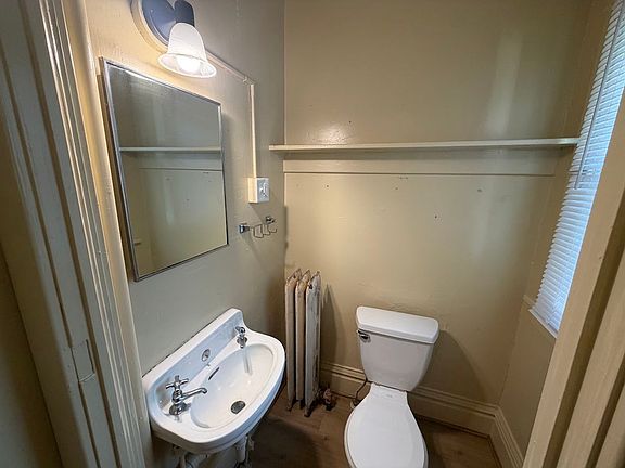 5th image of 611 Kellogg Ave #55f20622a