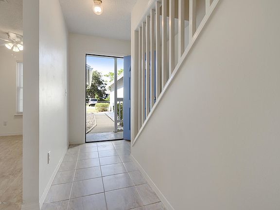 5th image of 12022 Cobblewood Ln N