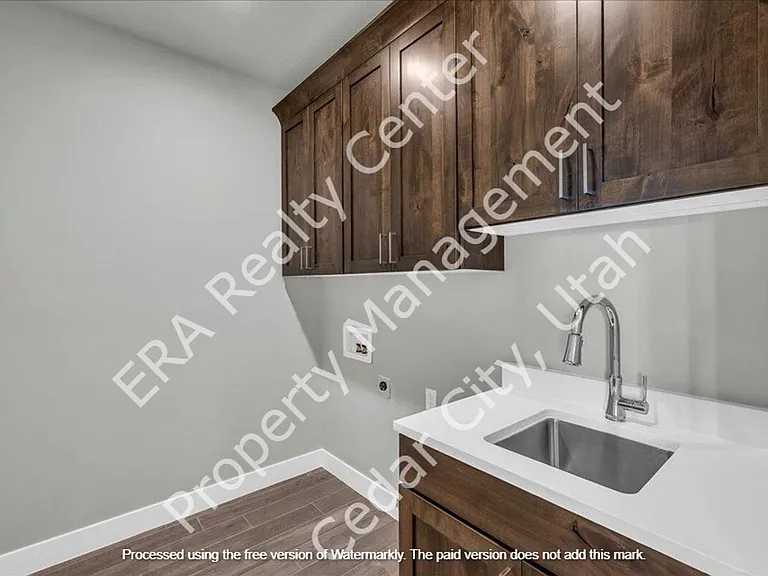 4997 N 75 E — Photo 7