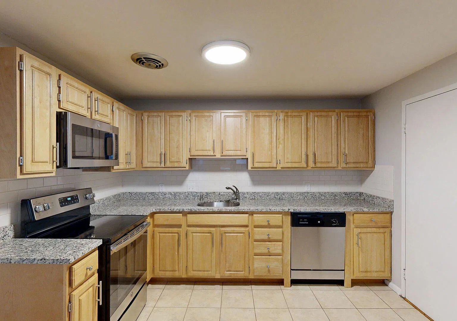 Babcock-Parkman Apartments — Photo 1