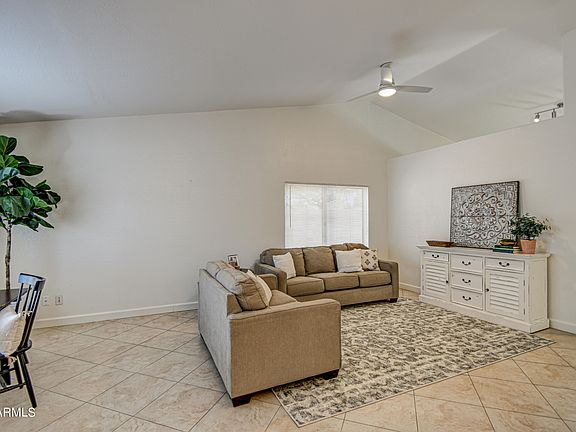 5th image of 1255 E SAN ANGELO Avenue