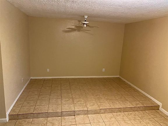 4th image of 5923 Bihia Forest Dr