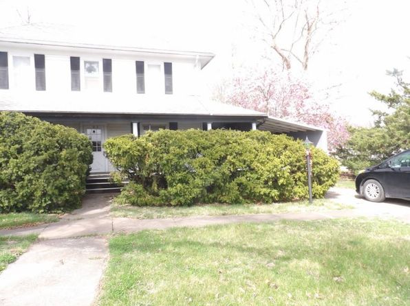 903 E Randolph St, Edina, MO 63537