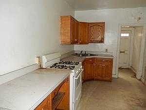 5th image of 7 S Dupont St
