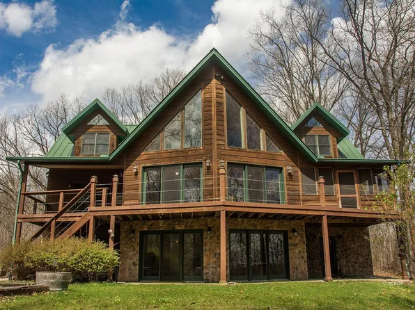 13864 Keirns Rd, Athens, OH 45701