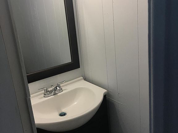 1/2 bathroom (sink and toilet)