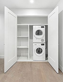 4th image of 915 W End Ave #708