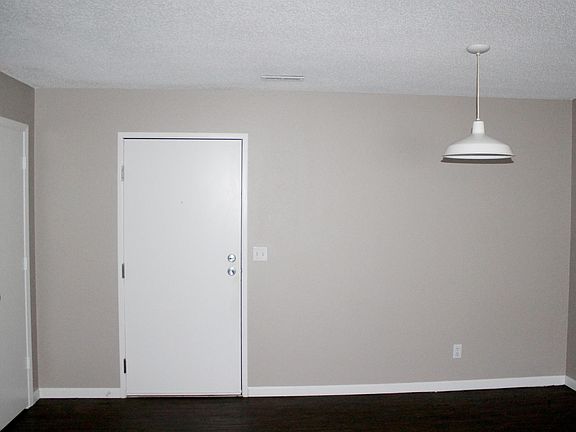 2nd image of 1201 S Hutchins Ave APT 207