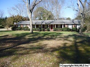 406 Sunset Ave, Albertville, AL 35950