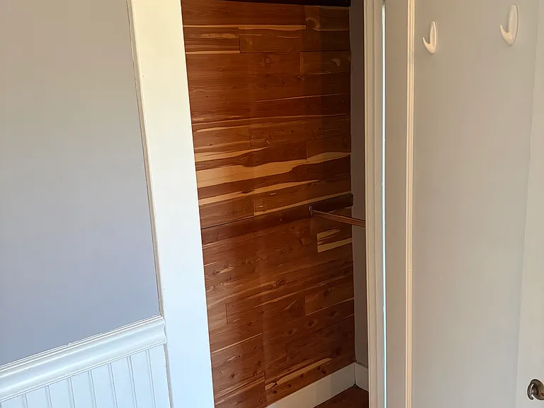 35 Majestic Ave — Photo 8