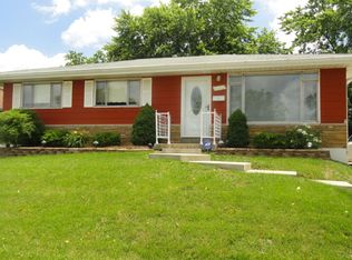 8252 Morganford Rd, Saint Louis, MO 63123