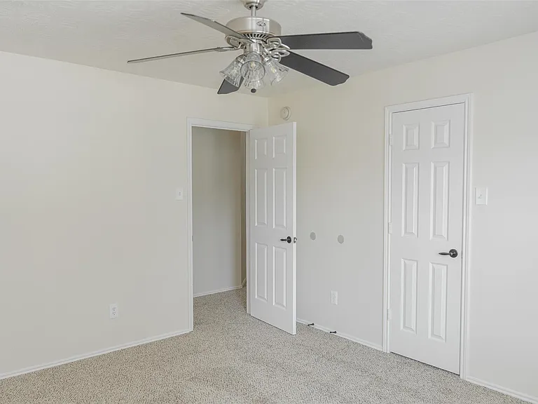 1902 Vernal Glen Cir — Photo 17
