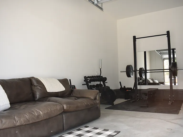 869 Joseph Ave — Photo 31