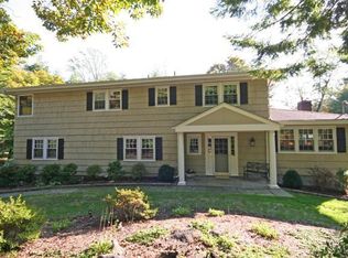 1 Carriage Hill Rd, Ossining, NY 10562