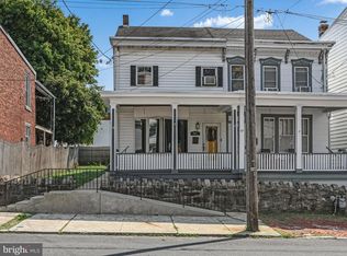 907 W Laurel Blvd, Pottsville, PA 17901